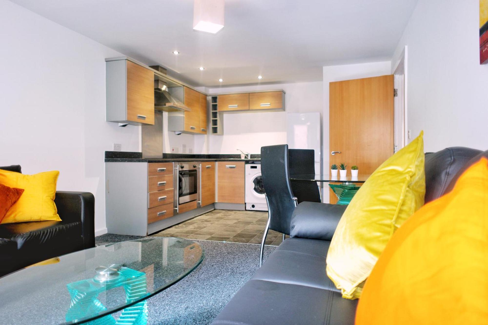 2 Bed Ensuite With Balcony And Free Onsite Secure Parking Manchester Buitenkant foto